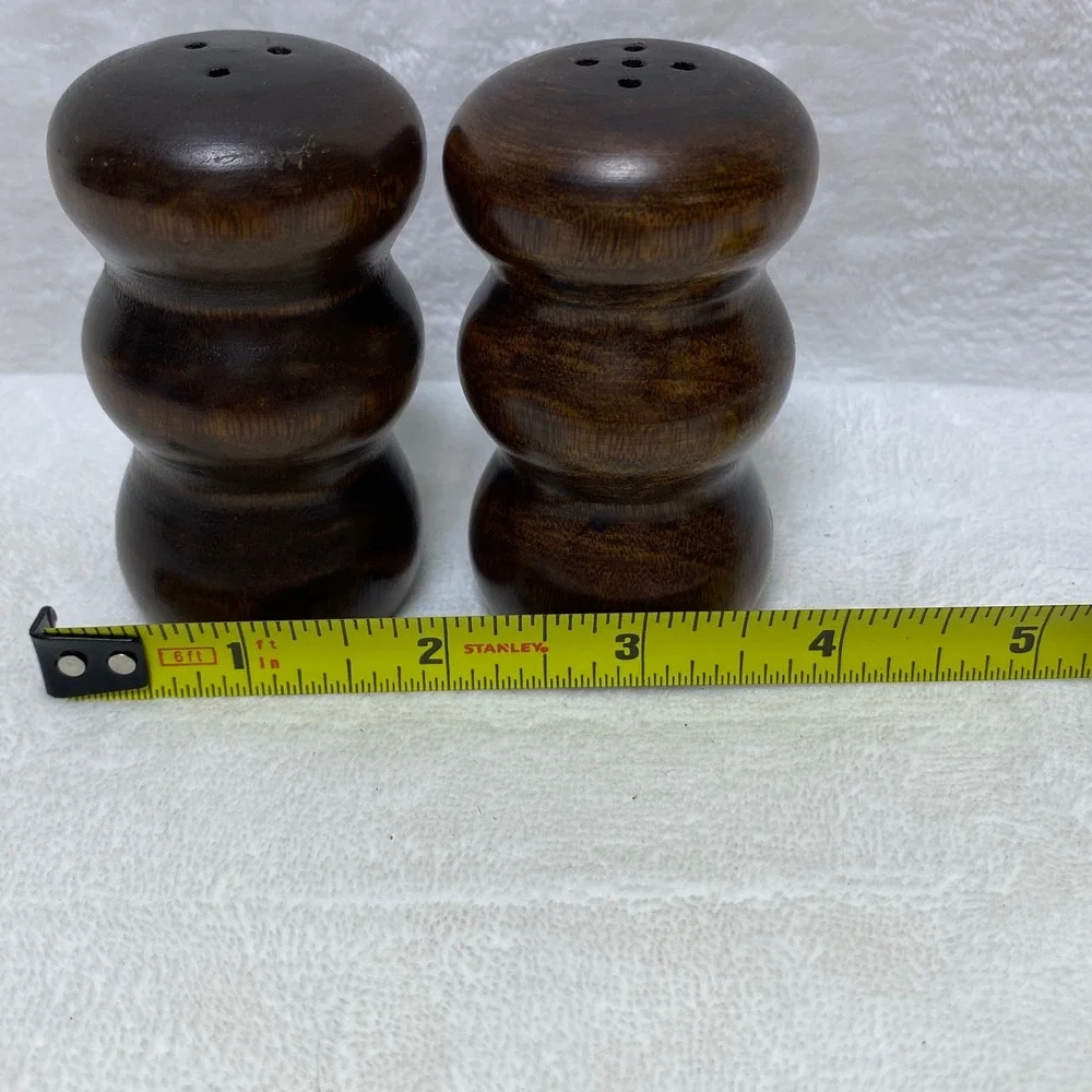 Vintage Wood Salt and Pepper‎ Shakers Hourglass Farmhouse Kitchen Decor